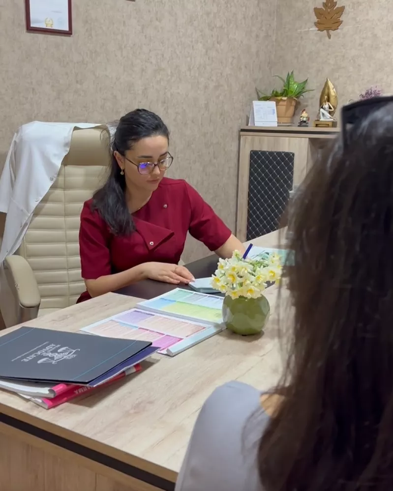 Skrabın Dəriyə Ziyanları və Dermatoloq Məsləhətləri